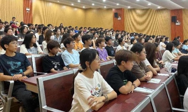 广东省教育厅指导下，朱琳教授团队深耕粤地大学生健康教育领域