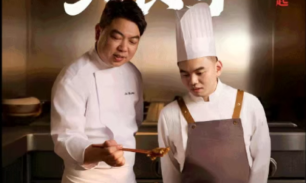 打响城市名片的地方餐饮，集体「上线」