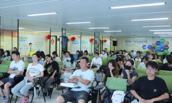 全光塑技术落地深圳爱尔眼科一周年 AI赋能个性化近视矫正